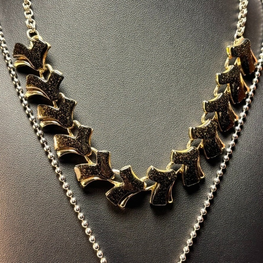 Necklace Set Vintage Silver Gold Heart Pendant Black Glitter Lucite Links - Picture 5 of 11
